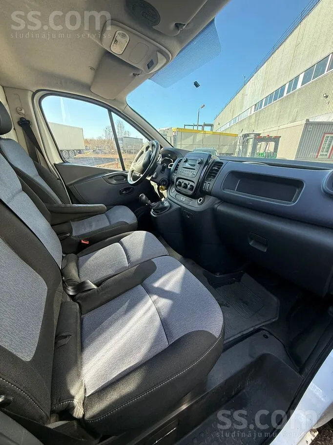 Opel Vivaro 2015 photo 5