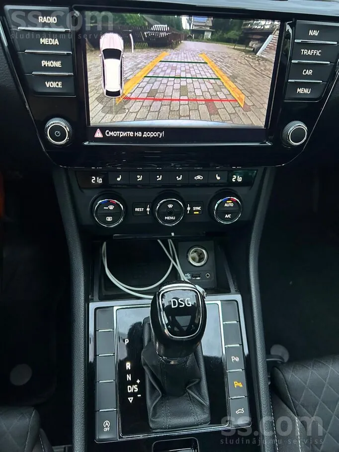 Skoda Superb 2016 photo 4