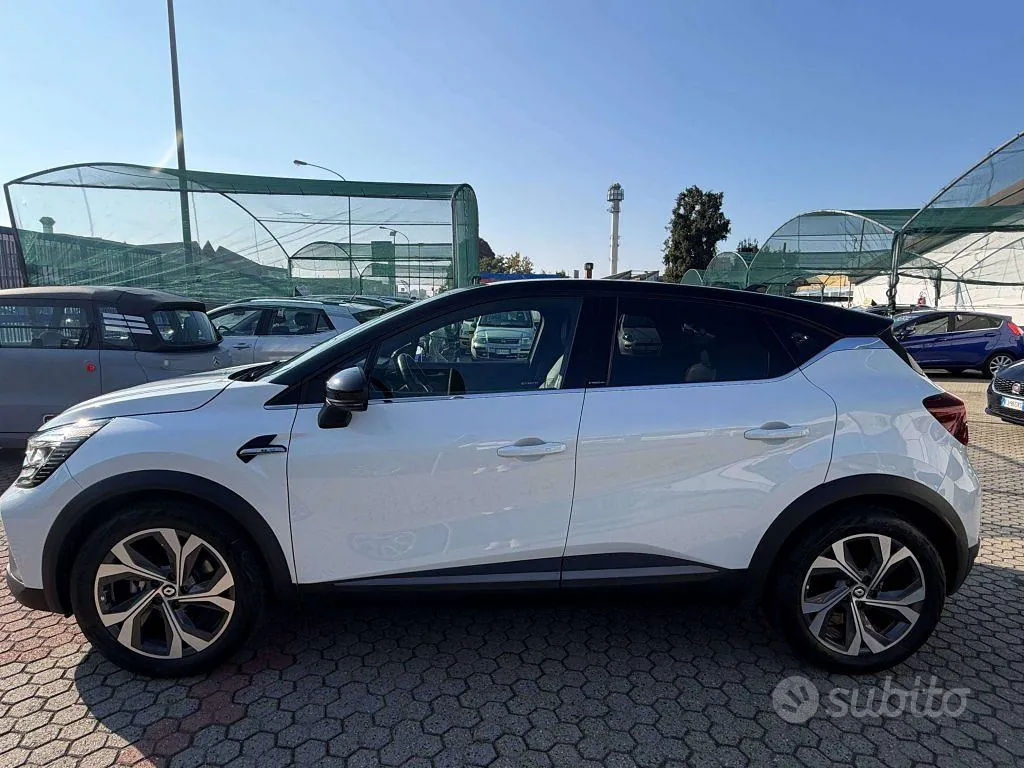 Renault Captur 2022 photo 2