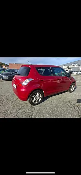 Suzuki Swift 2011 photo 3