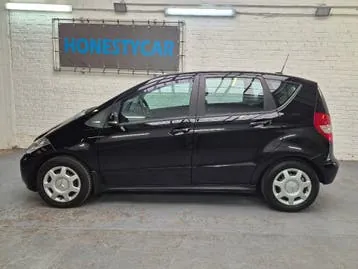 Mercedes-Benz A160 2012 photo 3