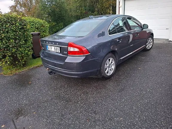 Volvo S80