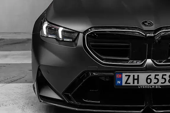 BMW M5 2025 photo 2