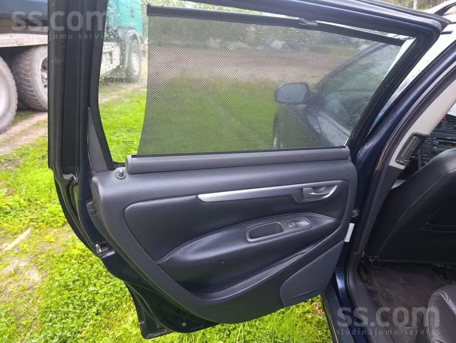 Volvo V70 2002 photo 5