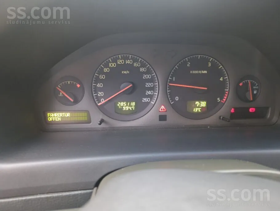 Volvo V70 2002 photo 4