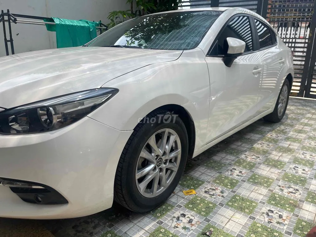 Mazda 3 2019 photo 3