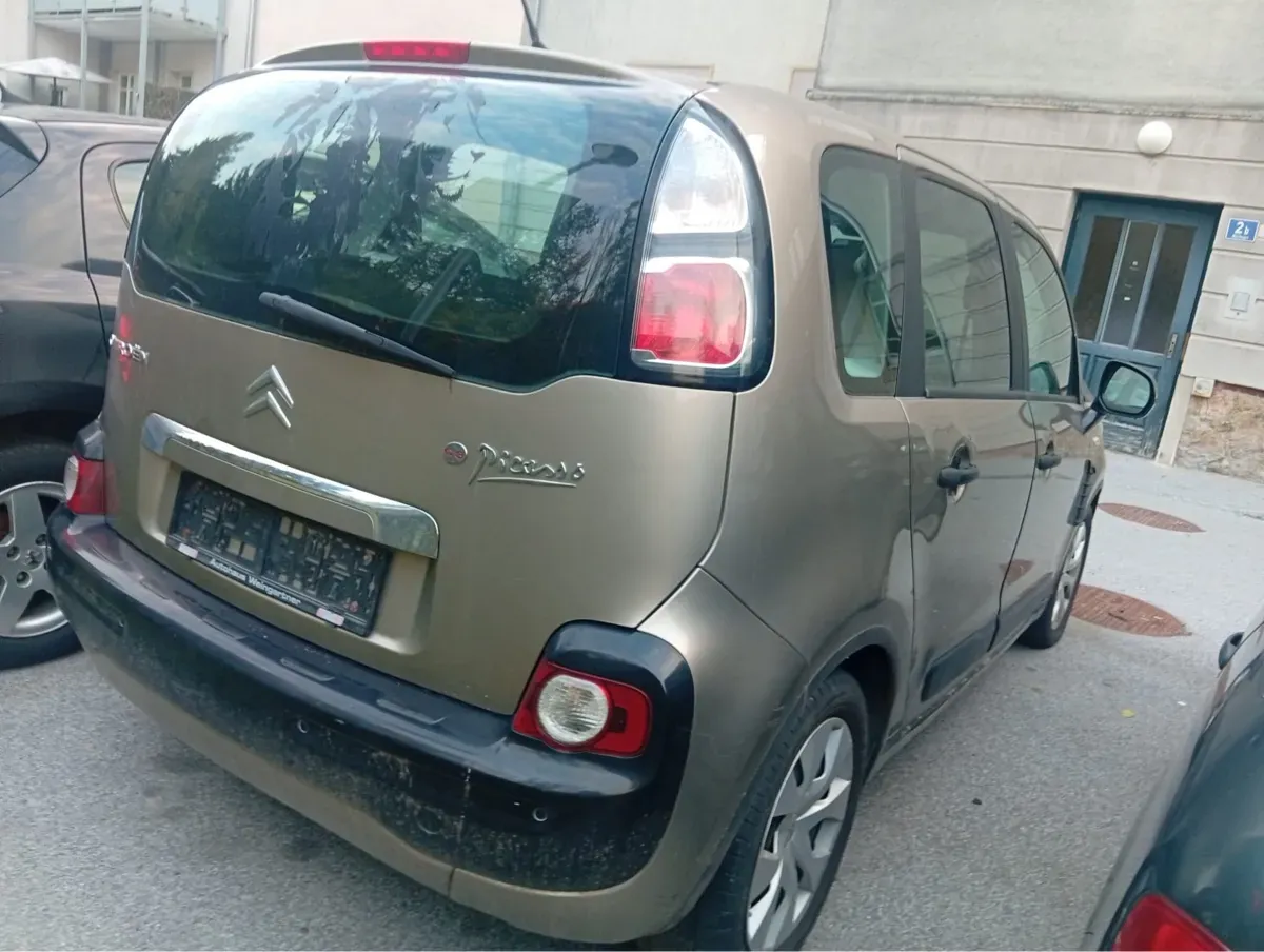 Citroen C3 Picasso 2009 photo 3