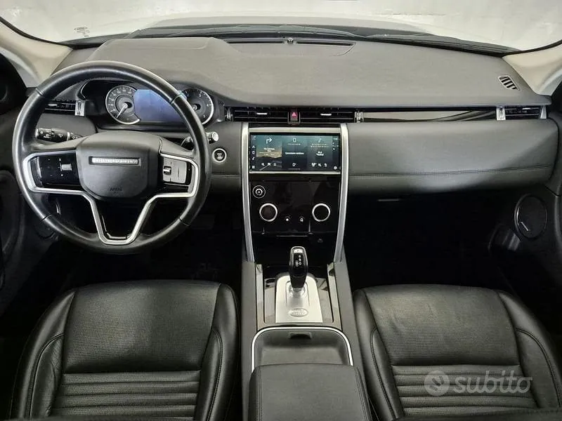 Land Rover Discovery Sport 2022 photo 4
