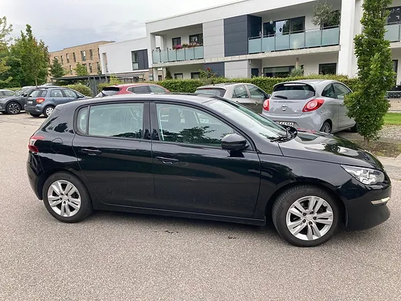 Peugeot 308 2015 photo 2