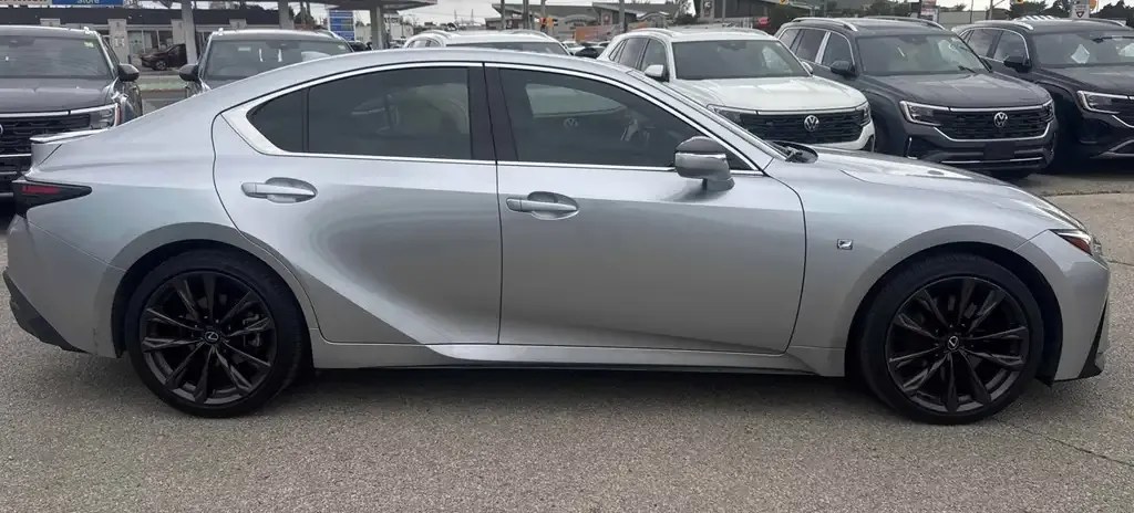Lexus Is 2023 photo 5