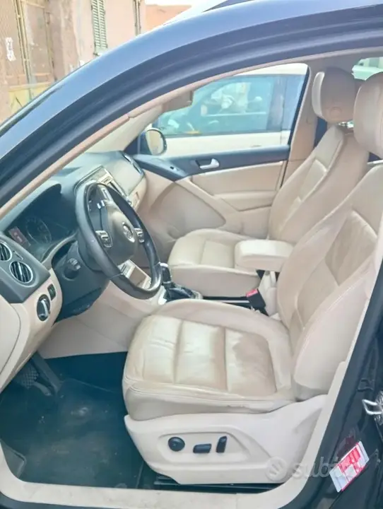 Volkswagen Tiguan 2012 photo 4