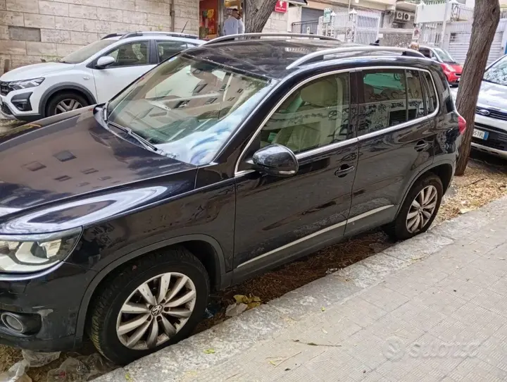 Volkswagen Tiguan 2012 photo 2