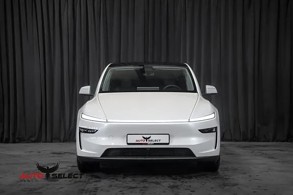 Tesla Model Y 2025 photo 5