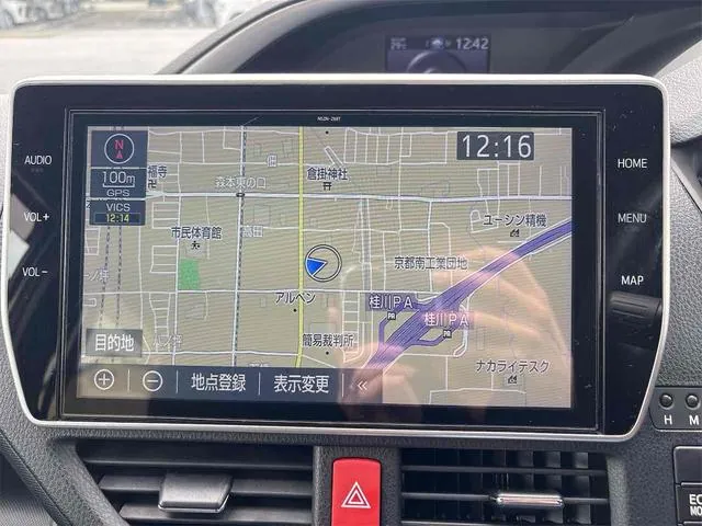 Toyota Voxy 2020 photo 4