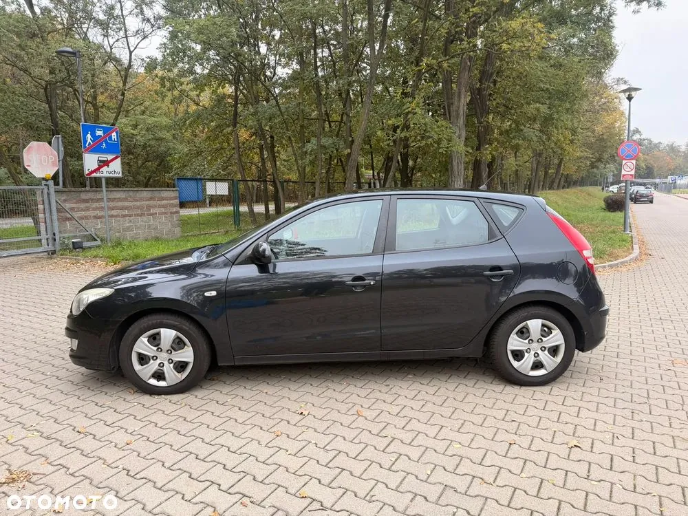 Hyundai I30 2010 photo 4