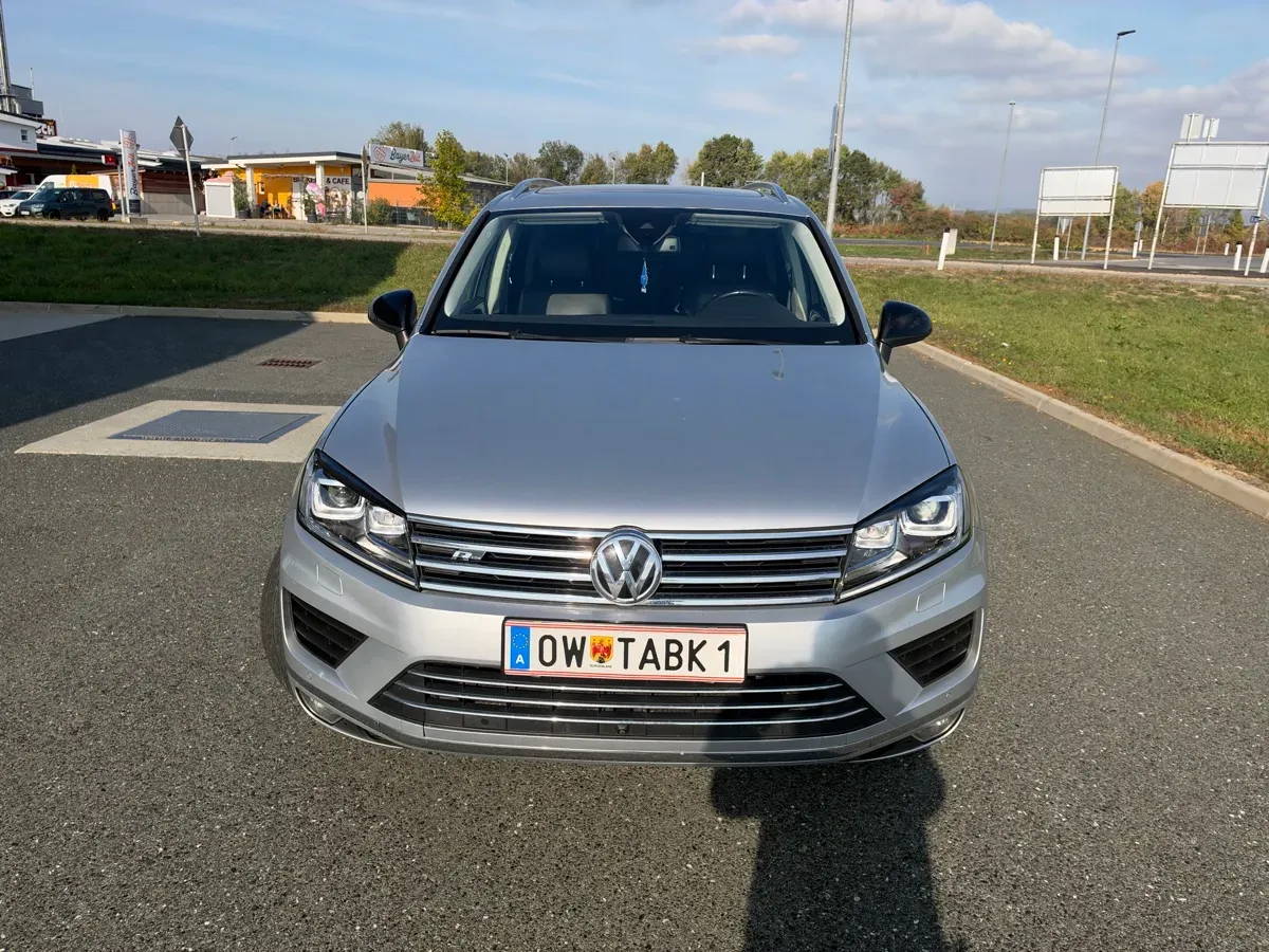 Volkswagen Touareg 2015 photo 3