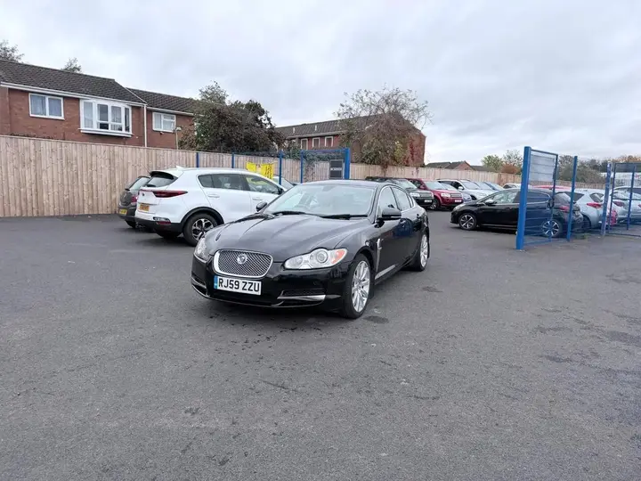 Jaguar Xf 2010 photo 3