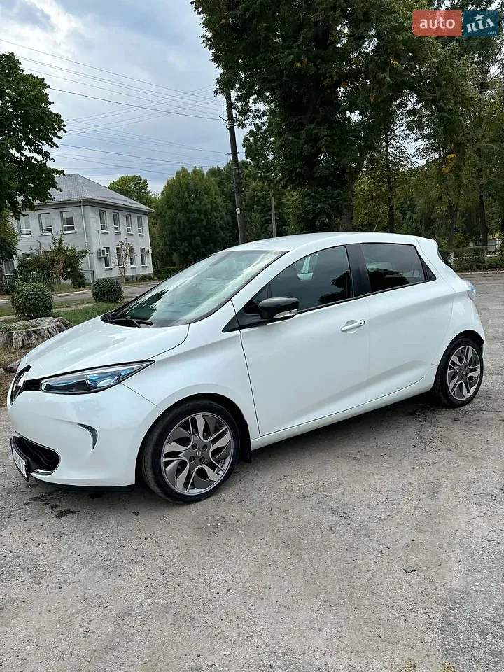 Renault Zoe 2016 photo 2