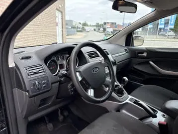 Ford Kuga 2011 photo 3