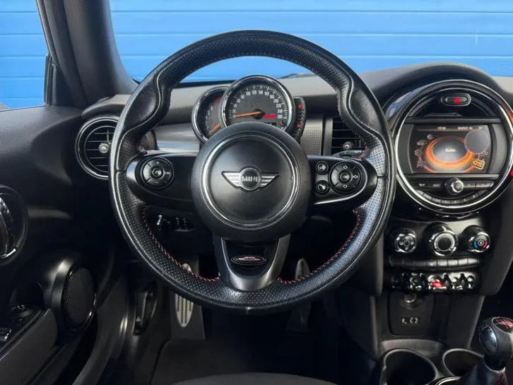 Mini Cooper 2017 photo 2