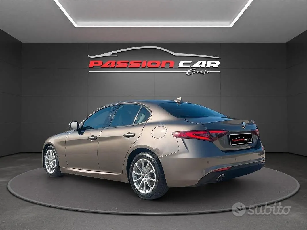 Alfa Romeo Giulia 2018 photo 5