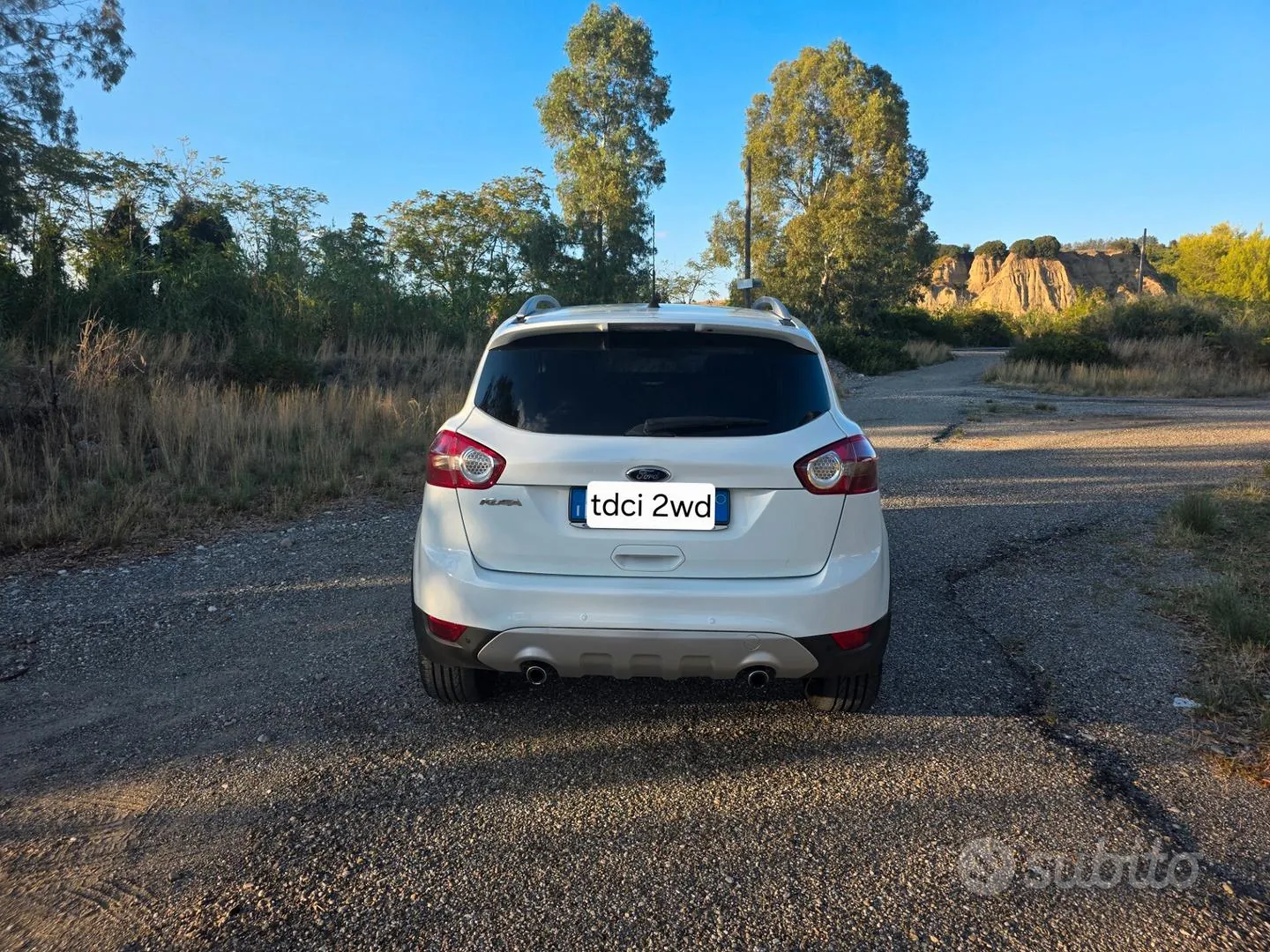Ford Kuga 2012 photo 3