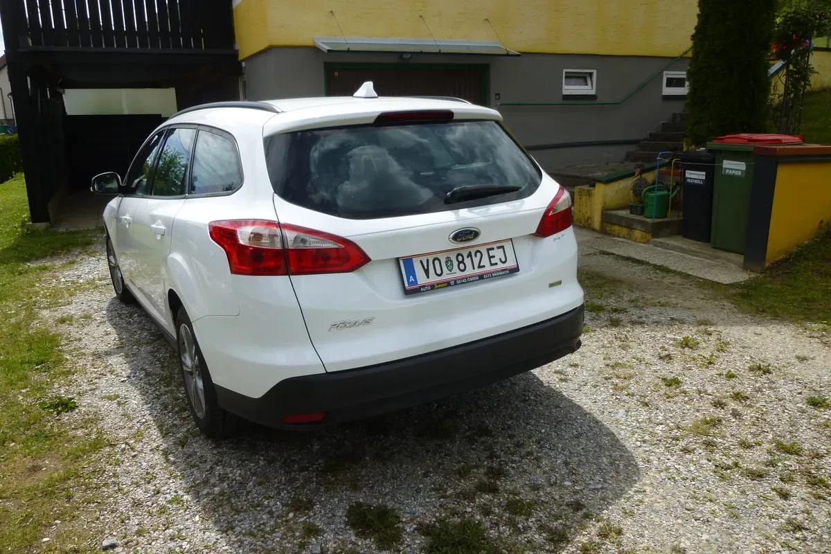 Ford Focus 2013 photo 3