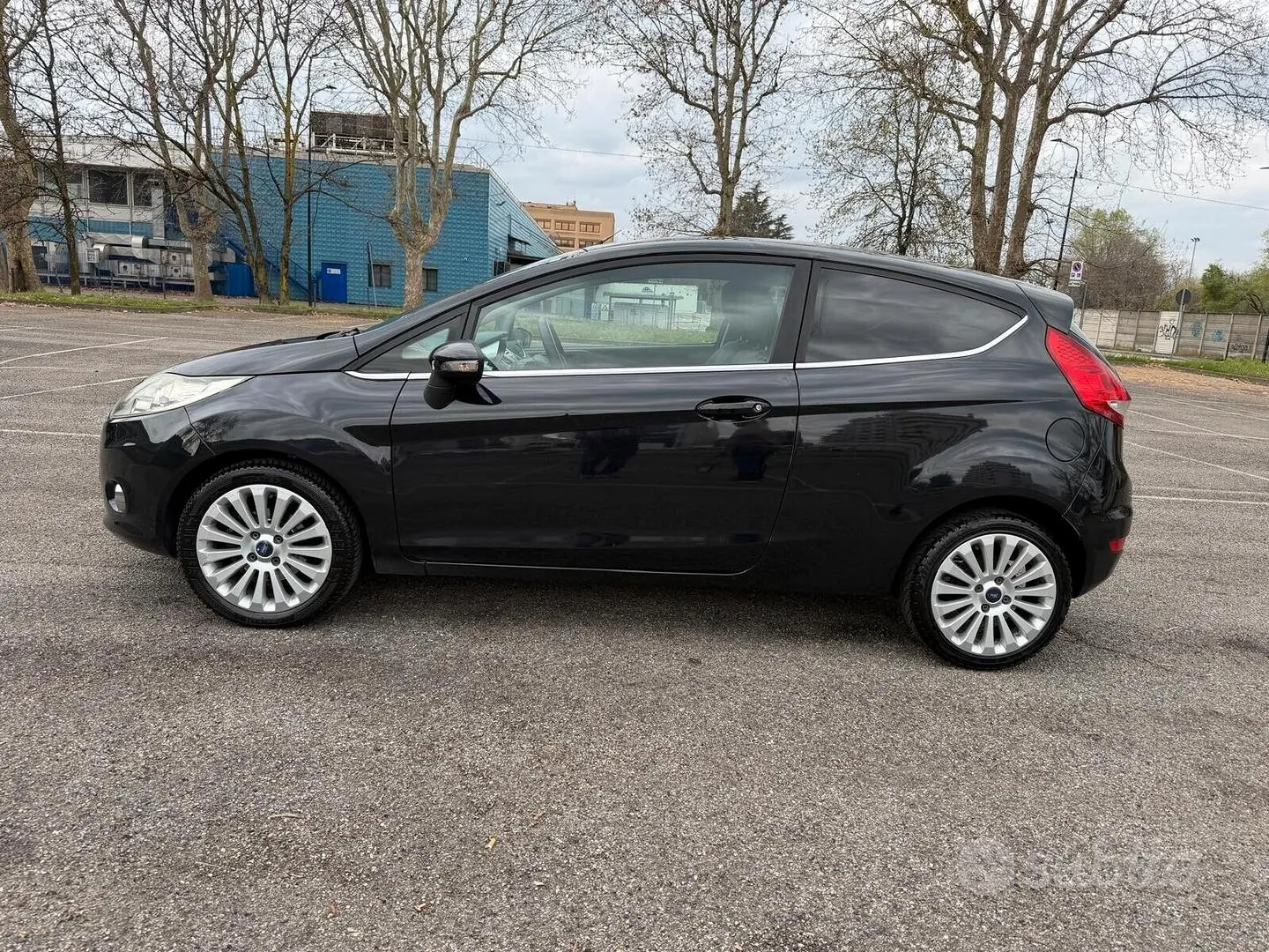 Ford Fiesta 2009 photo 4