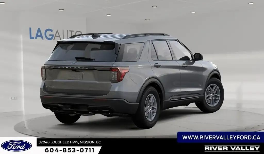 Ford Explorer 2026 photo 5