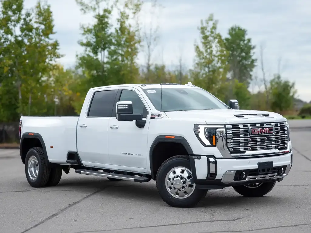 GMC Sierra 3500Hd 2026 photo 2