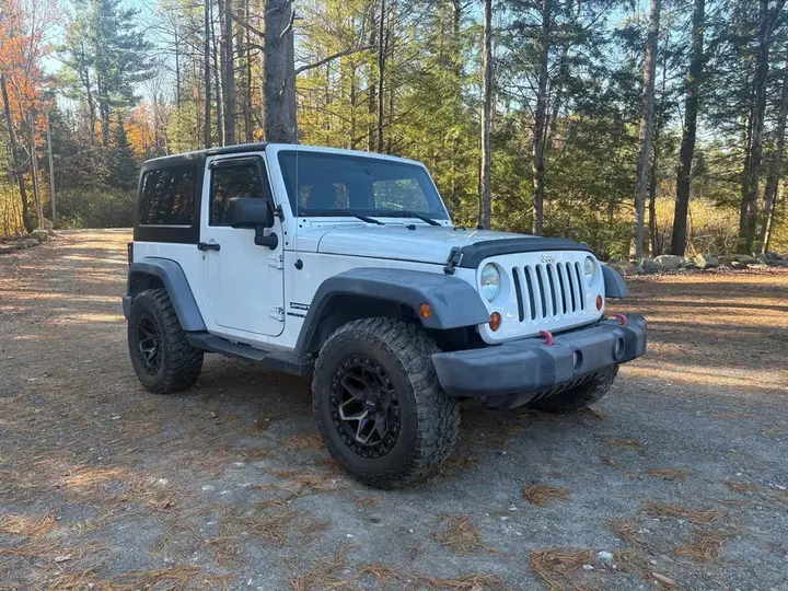 Jeep Wrangler 2012 photo 3