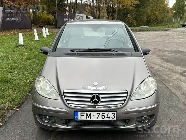Mercedes-Benz A150 2005 photo 2