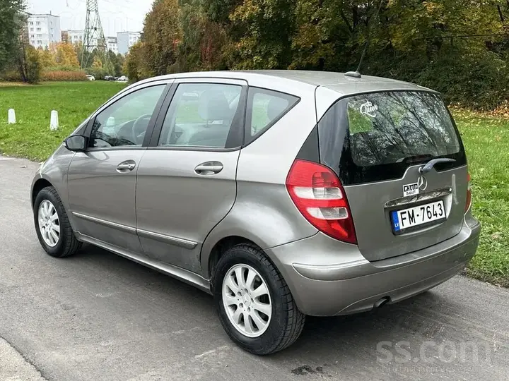 Mercedes-Benz A150 2005 photo 4