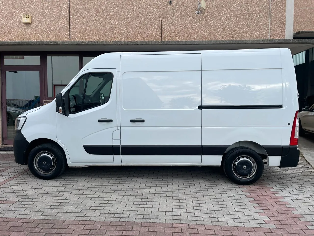 Renault Master 2021 photo 2