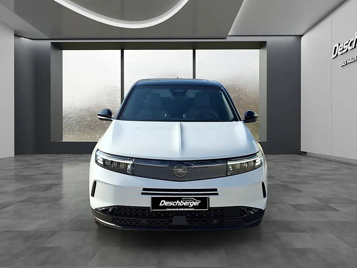 Opel Grandland photo 3