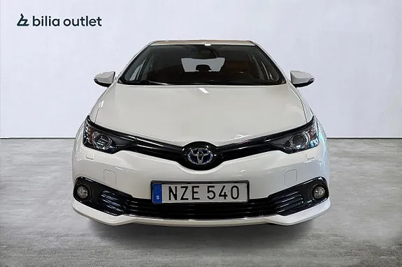 Toyota Auris 2018 photo 3