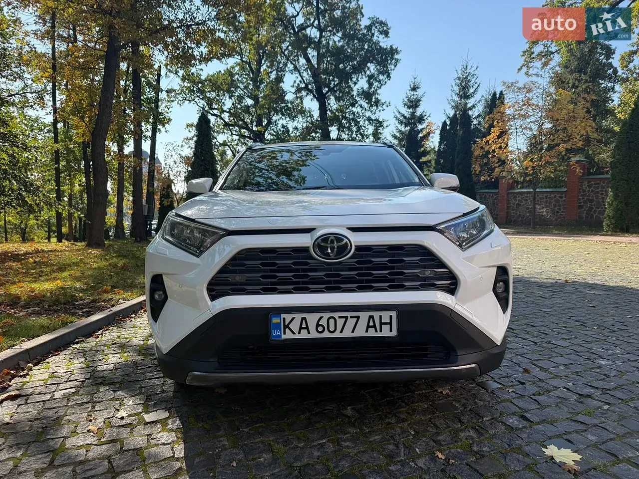 Toyota Rav4 2023 photo 2