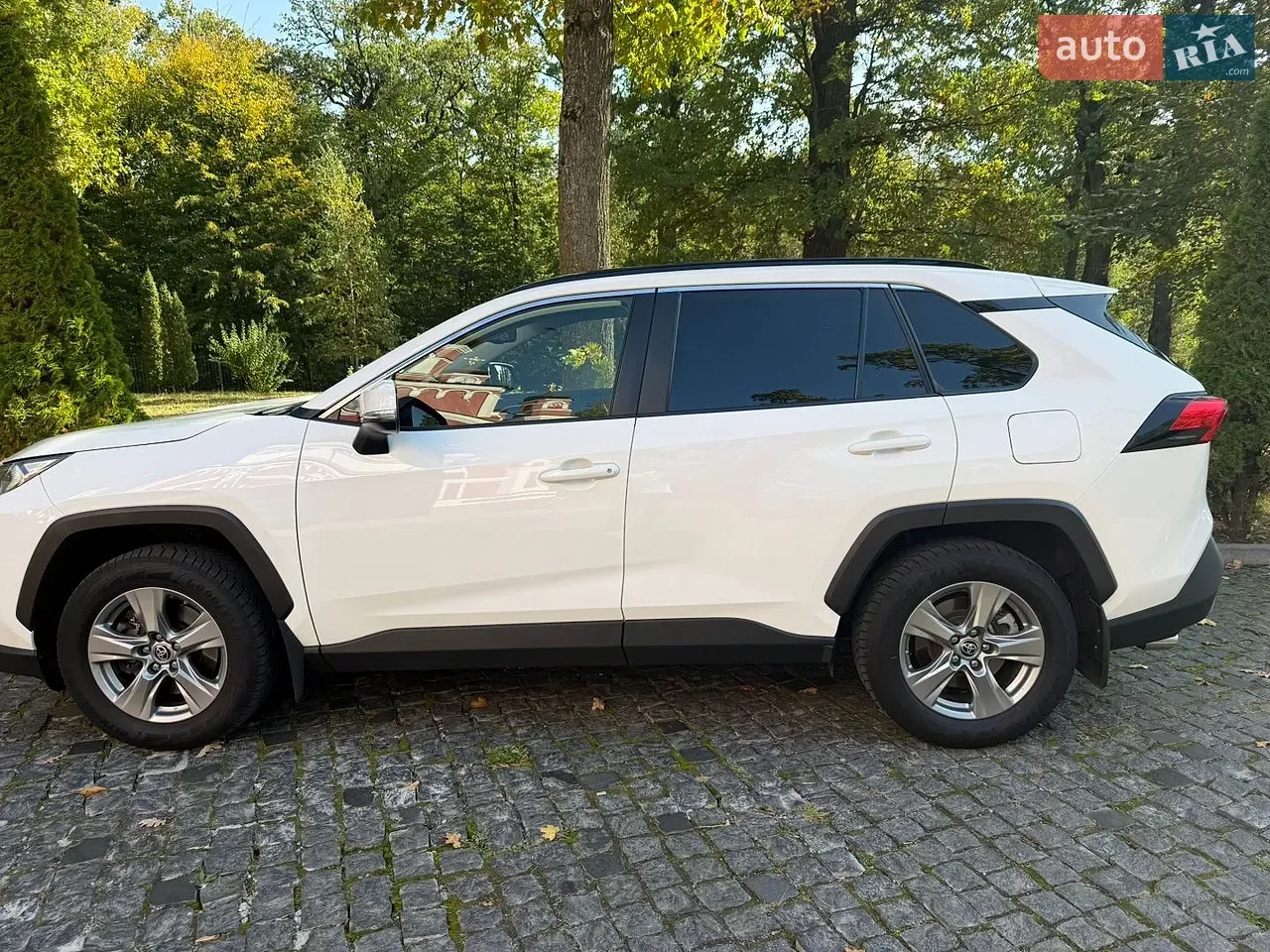 Toyota Rav4 2023 photo 4