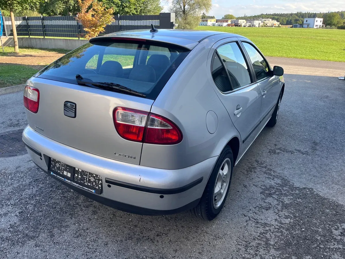 Seat Leon 2000 photo 3