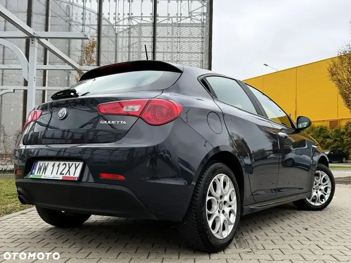 Alfa Romeo Giulietta 2016 photo 4