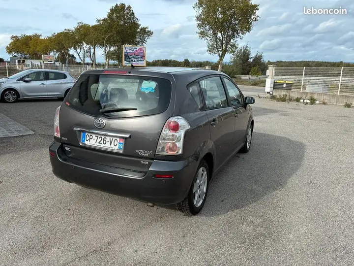 Toyota Corolla Verso 2008 photo 4