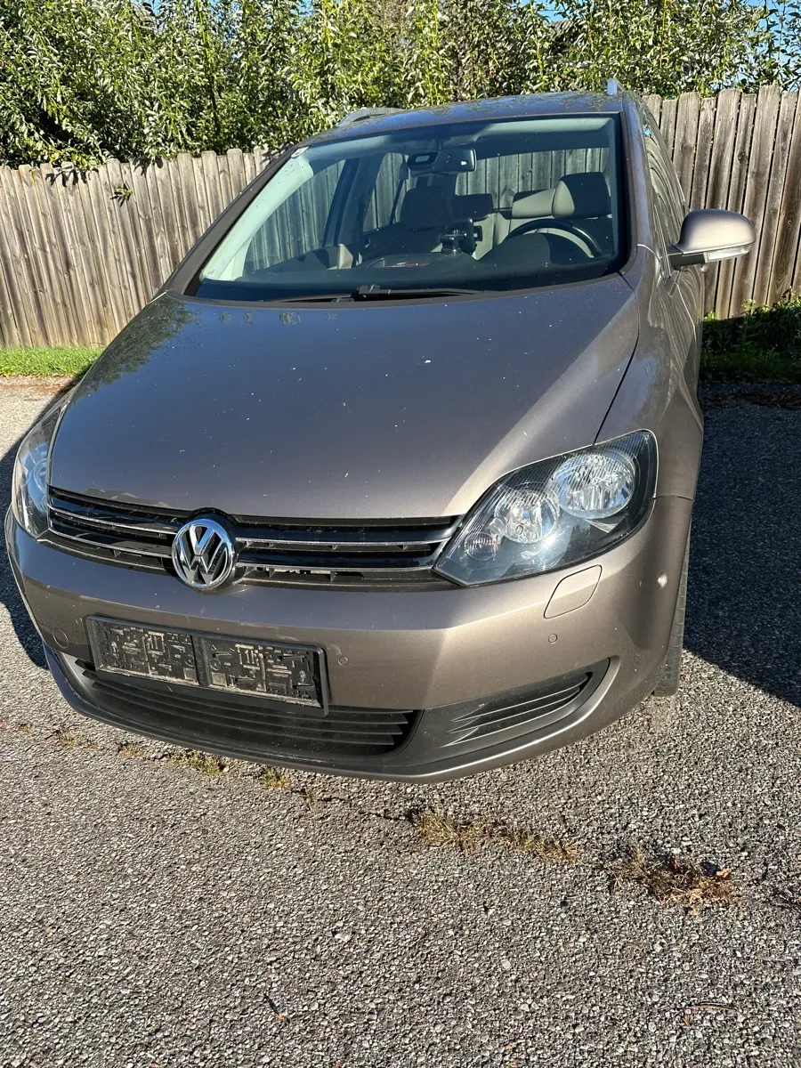 Volkswagen Golf 2009 photo 2