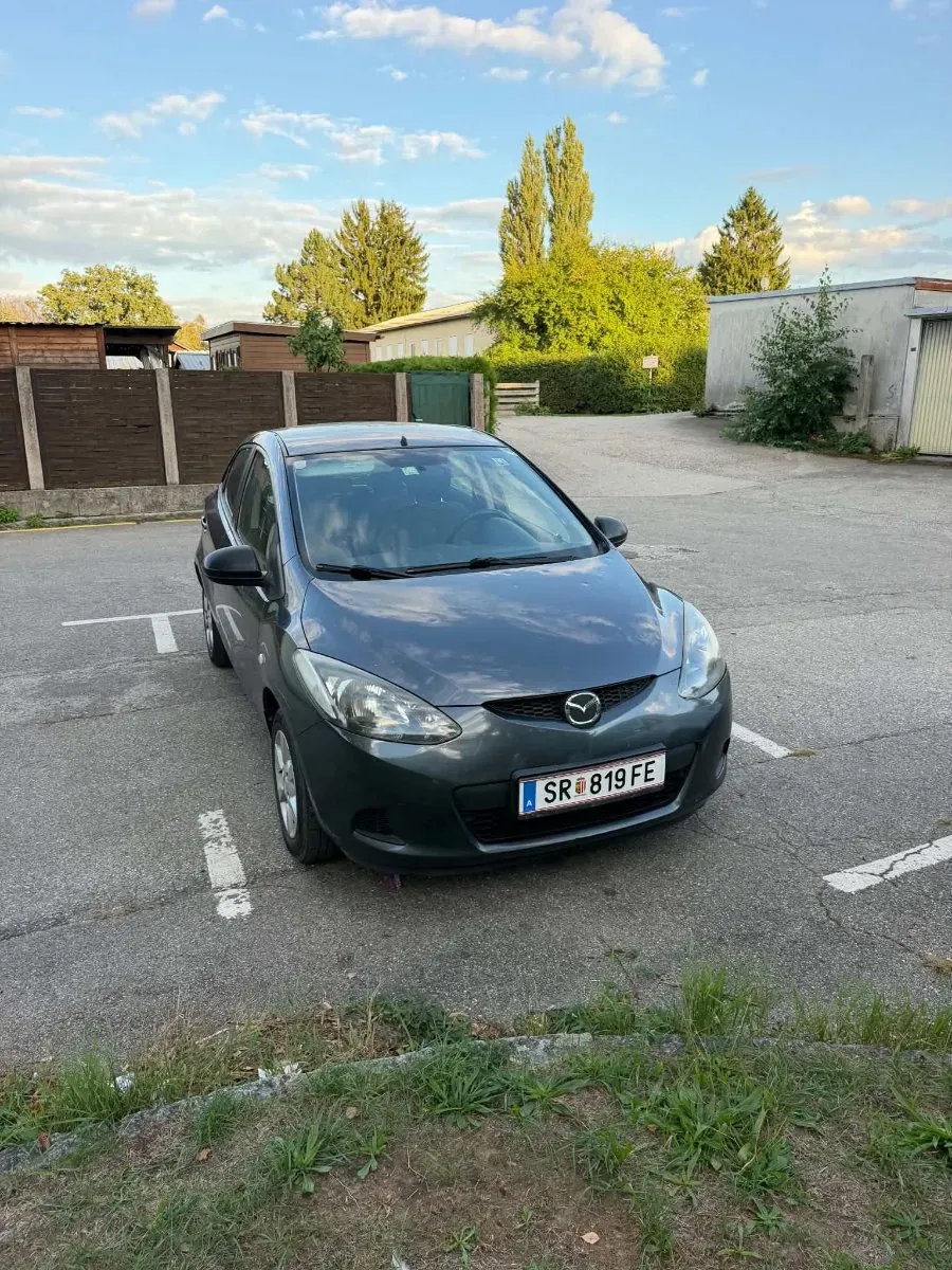 Mazda Mazda2