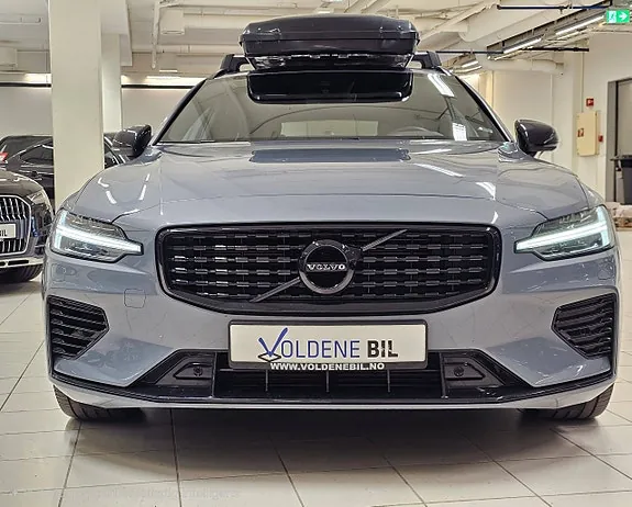 Volvo V60 2022 photo 2