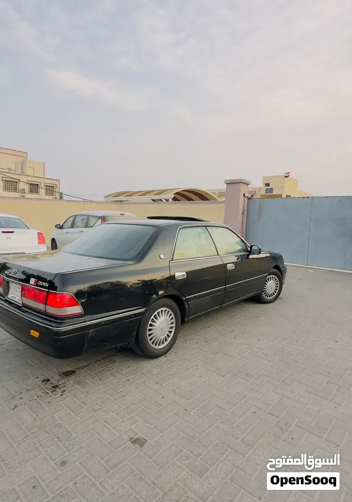Toyota Crown 1997 photo 4