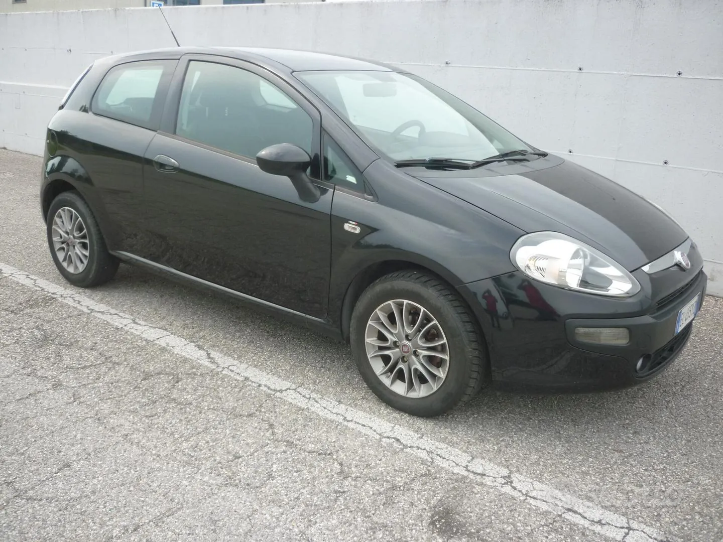 Fiat Punto 2012 photo 4