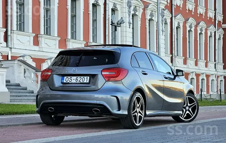 Mercedes-Benz A 180 2012 photo 5