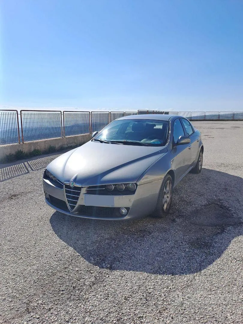 Alfa Romeo 159