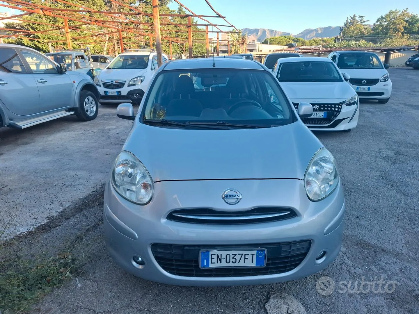 Nissan Micra 2013 photo 3