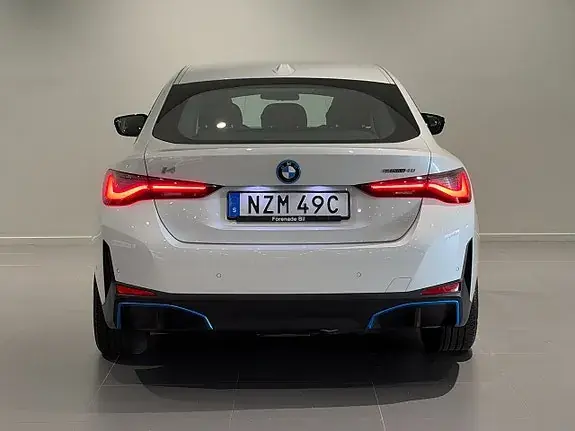 BMW I4 2024 photo 4